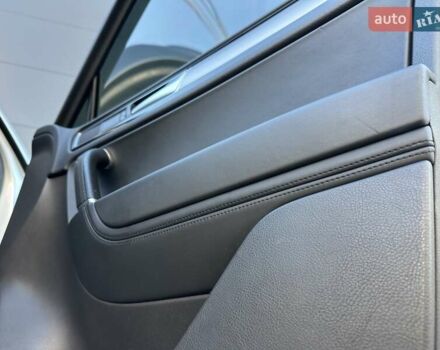 Серый Фольксваген Туарег, объемом двигателя 3 л и пробегом 193 тыс. км за 23450 $, фото 53 на Automoto.ua