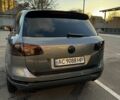 Серый Фольксваген Туарег, объемом двигателя 3 л и пробегом 200 тыс. км за 23500 $, фото 3 на Automoto.ua