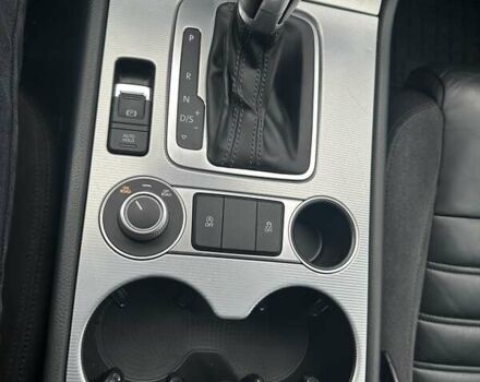 Серый Фольксваген Туарег, объемом двигателя 2.97 л и пробегом 196 тыс. км за 28000 $, фото 24 на Automoto.ua