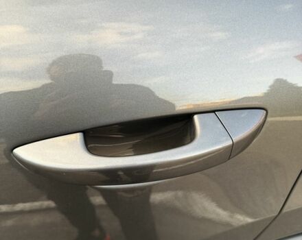 Серый Фольксваген Туарег, объемом двигателя 3 л и пробегом 200 тыс. км за 23500 $, фото 10 на Automoto.ua