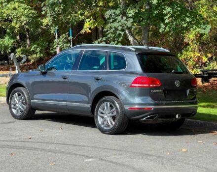 Серый Фольксваген Туарег, объемом двигателя 3 л и пробегом 74 тыс. км за 14700 $, фото 3 на Automoto.ua