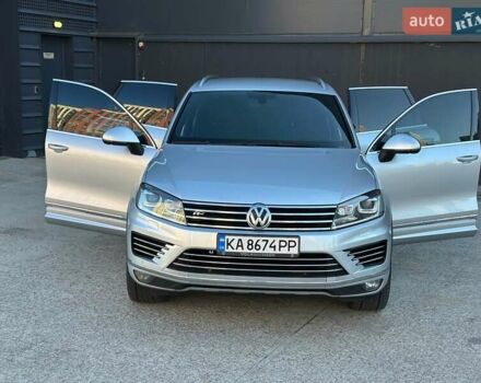 Серый Фольксваген Туарег, объемом двигателя 3 л и пробегом 193 тыс. км за 23450 $, фото 18 на Automoto.ua