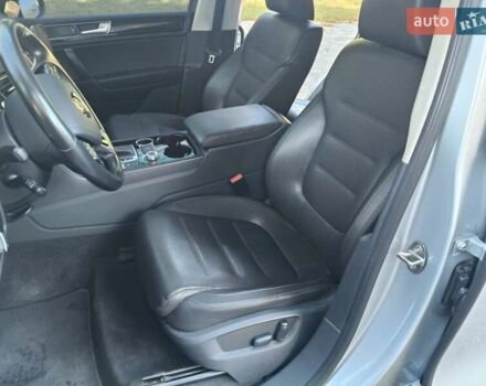 Серый Фольксваген Туарег, объемом двигателя 3.6 л и пробегом 174 тыс. км за 20800 $, фото 12 на Automoto.ua