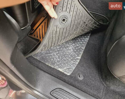 Сірий Фольксваген Туарег, об'ємом двигуна 2.97 л та пробігом 202 тис. км за 22800 $, фото 19 на Automoto.ua