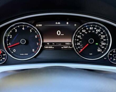 Сірий Фольксваген Туарег, об'ємом двигуна 3.6 л та пробігом 145 тис. км за 19000 $, фото 33 на Automoto.ua