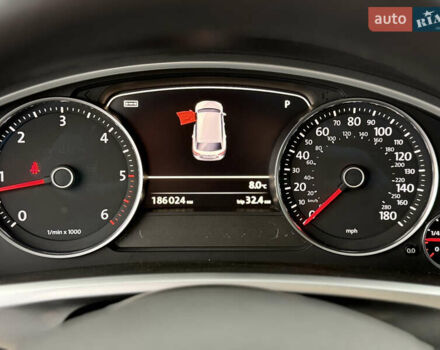 Серый Фольксваген Туарег, объемом двигателя 3 л и пробегом 186 тыс. км за 22500 $, фото 28 на Automoto.ua