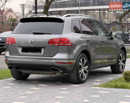 Серый Фольксваген Туарег, объемом двигателя 3 л и пробегом 228 тыс. км за 24900 $, фото 18 на Automoto.ua
