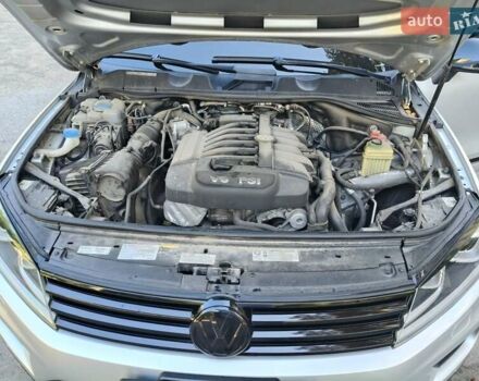 Серый Фольксваген Туарег, объемом двигателя 3.6 л и пробегом 174 тыс. км за 20800 $, фото 28 на Automoto.ua
