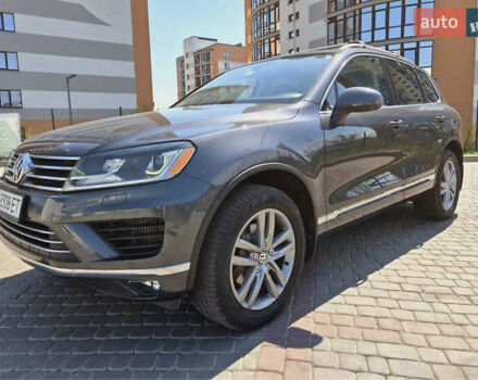 Сірий Фольксваген Туарег, об'ємом двигуна 2.97 л та пробігом 202 тис. км за 22800 $, фото 4 на Automoto.ua
