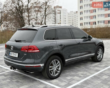 Серый Фольксваген Туарег, объемом двигателя 3 л и пробегом 186 тыс. км за 22500 $, фото 6 на Automoto.ua