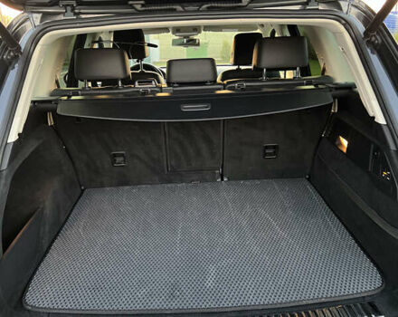 Серый Фольксваген Туарег, объемом двигателя 2.97 л и пробегом 200 тыс. км за 28500 $, фото 36 на Automoto.ua