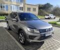 Фольксваген Туарег 2016 в Хмельницком на Automoto.ua Серый Фольксваген Туарег, объемом двигателя 2.97 л и пробегом 278 тыс. км за 30500 $, фото 20 на Automoto.ua