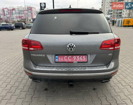 Серый Фольксваген Туарег, объемом двигателя 3.6 л и пробегом 240 тыс. км за 17700 $, фото 8 на Automoto.ua
