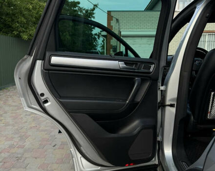 Серый Фольксваген Туарег, объемом двигателя 3 л и пробегом 149 тыс. км за 36000 $, фото 32 на Automoto.ua