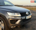 Серый Фольксваген Туарег, объемом двигателя 3 л и пробегом 198 тыс. км за 25900 $, фото 73 на Automoto.ua