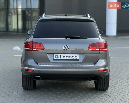 Фольксваген Туарег 2016 в Киеве на Automoto.ua Серый Фольксваген Туарег, объемом двигателя 3 л и пробегом 196 тыс. км за 21900 $, фото 7 на Automoto.ua