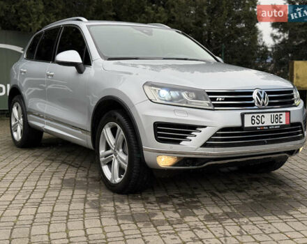 Сірий Фольксваген Туарег, об'ємом двигуна 3 л та пробігом 235 тис. км за 27500 $, фото 7 на Automoto.ua