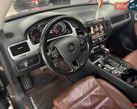 Сірий Фольксваген Туарег, об'ємом двигуна 3.6 л та пробігом 240 тис. км за 17800 $, фото 19 на Automoto.ua