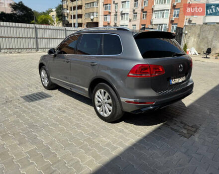 Серый Фольксваген Туарег, объемом двигателя 2.97 л и пробегом 191 тыс. км за 29300 $, фото 4 на Automoto.ua