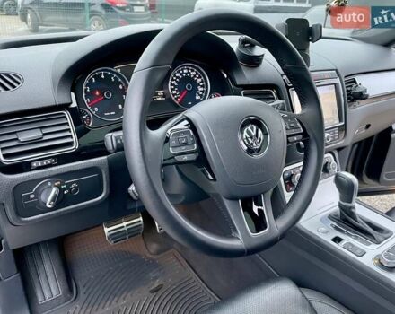 Серый Фольксваген Туарег, объемом двигателя 3.6 л и пробегом 134 тыс. км за 18999 $, фото 36 на Automoto.ua
