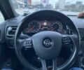 Сірий Фольксваген Туарег, об'ємом двигуна 3 л та пробігом 167 тис. км за 33000 $, фото 5 на Automoto.ua