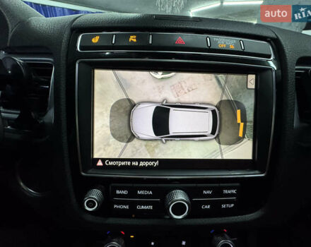 Сірий Фольксваген Туарег, об'ємом двигуна 3.6 л та пробігом 240 тис. км за 17800 $, фото 65 на Automoto.ua