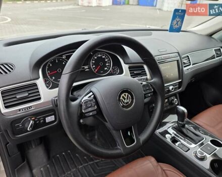 Серый Фольксваген Туарег, объемом двигателя 0 л и пробегом 265 тыс. км за 24900 $, фото 33 на Automoto.ua