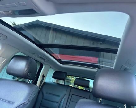 Серый Фольксваген Туарег, объемом двигателя 3 л и пробегом 80 тыс. км за 10200 $, фото 7 на Automoto.ua