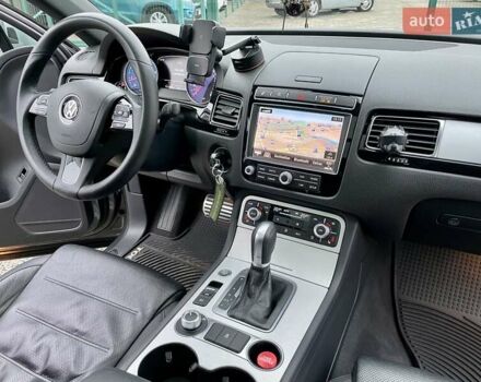 Серый Фольксваген Туарег, объемом двигателя 3.6 л и пробегом 134 тыс. км за 18999 $, фото 24 на Automoto.ua