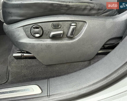 Серый Фольксваген Туарег, объемом двигателя 3 л и пробегом 267 тыс. км за 35000 $, фото 31 на Automoto.ua