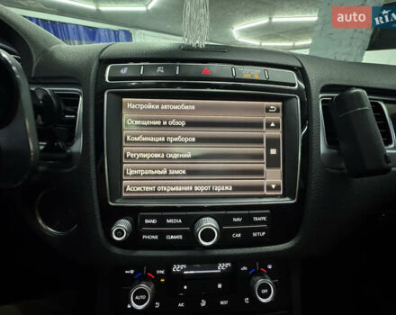 Сірий Фольксваген Туарег, об'ємом двигуна 3.6 л та пробігом 240 тис. км за 17800 $, фото 62 на Automoto.ua