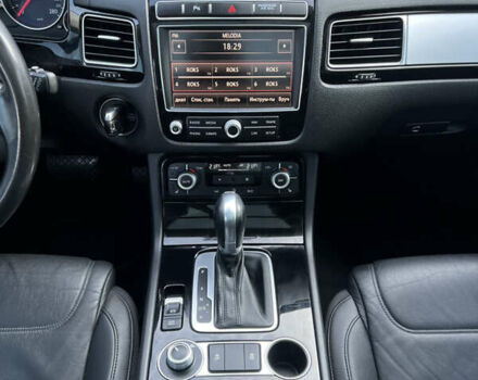 Фольксваген Туарег 2016 в Киеве на Automoto.ua Серый Фольксваген Туарег, объемом двигателя 3 л и пробегом 196 тыс. км за 21900 $, фото 28 на Automoto.ua