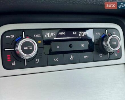 Серый Фольксваген Туарег, объемом двигателя 3.6 л и пробегом 134 тыс. км за 18999 $, фото 23 на Automoto.ua