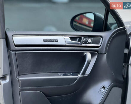 Фольксваген Туарег 2016 в Киеве на Automoto.ua Серый Фольксваген Туарег, объемом двигателя 3 л и пробегом 196 тыс. км за 21900 $, фото 19 на Automoto.ua