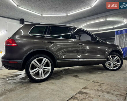 Сірий Фольксваген Туарег, об'ємом двигуна 3.6 л та пробігом 240 тис. км за 17800 $, фото 2 на Automoto.ua