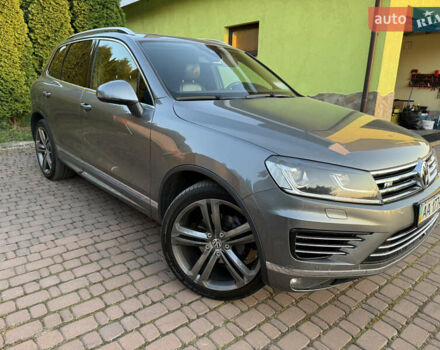 Серый Фольксваген Туарег, объемом двигателя 3 л и пробегом 267 тыс. км за 35000 $, фото 15 на Automoto.ua
