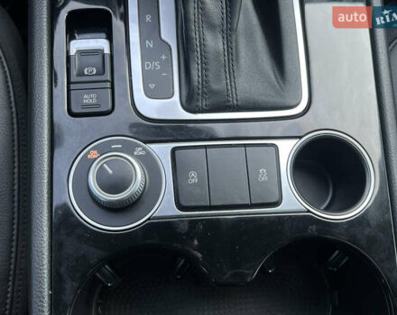 Фольксваген Туарег 2016 в Киеве на Automoto.ua Серый Фольксваген Туарег, объемом двигателя 3 л и пробегом 196 тыс. км за 21900 $, фото 32 на Automoto.ua