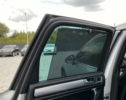 Серый Фольксваген Туарег, объемом двигателя 0 л и пробегом 155 тыс. км за 31000 $, фото 12 на Automoto.ua