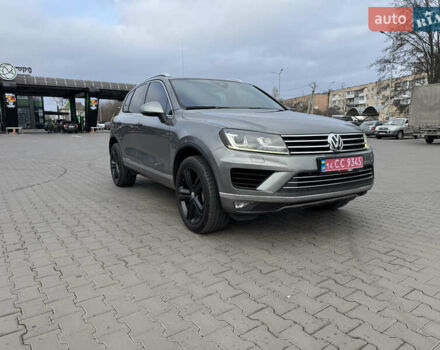 Серый Фольксваген Туарег, объемом двигателя 3.6 л и пробегом 240 тыс. км за 17700 $, фото 4 на Automoto.ua