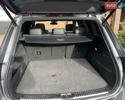 Серый Фольксваген Туарег, объемом двигателя 2.97 л и пробегом 191 тыс. км за 33999 $, фото 26 на Automoto.ua