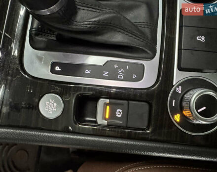 Сірий Фольксваген Туарег, об'ємом двигуна 3.6 л та пробігом 240 тис. км за 17800 $, фото 36 на Automoto.ua