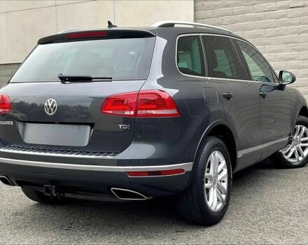 Сірий Фольксваген Туарег, об'ємом двигуна 3 л та пробігом 72 тис. км за 10100 $, фото 5 на Automoto.ua