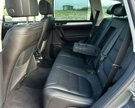 Серый Фольксваген Туарег, объемом двигателя 3 л и пробегом 139 тыс. км за 23200 $, фото 17 на Automoto.ua