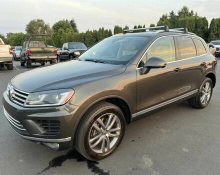 Серый Фольксваген Туарег, объемом двигателя 3 л и пробегом 77 тыс. км за 13600 $, фото 2 на Automoto.ua