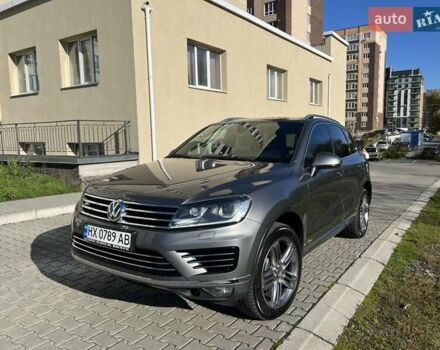 Фольксваген Туарег 2016 в Хмельницком на Automoto.ua Серый Фольксваген Туарег, объемом двигателя 2.97 л и пробегом 278 тыс. км за 30500 $, фото 10 на Automoto.ua