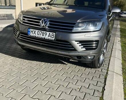 Фольксваген Туарег 2016 в Хмельницком на Automoto.ua Серый Фольксваген Туарег, объемом двигателя 2.97 л и пробегом 278 тыс. км за 30500 $, фото 4 на Automoto.ua