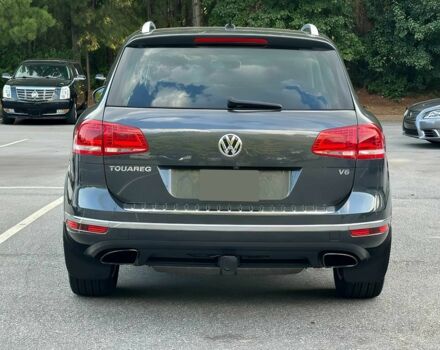Серый Фольксваген Туарег, объемом двигателя 3.6 л и пробегом 74 тыс. км за 13200 $, фото 3 на Automoto.ua