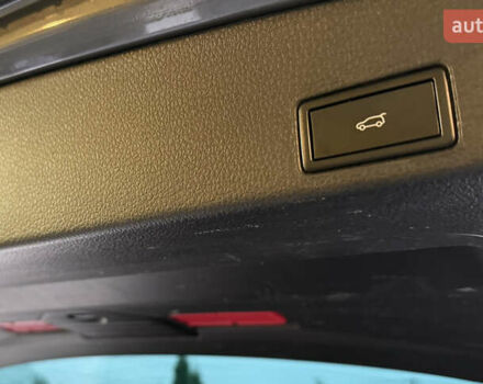 Серый Фольксваген Туарег, объемом двигателя 3 л и пробегом 267 тыс. км за 35000 $, фото 27 на Automoto.ua