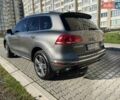 Фольксваген Туарег 2016 в Хмельницком на Automoto.ua Серый Фольксваген Туарег, объемом двигателя 2.97 л и пробегом 278 тыс. км за 30500 $, фото 40 на Automoto.ua