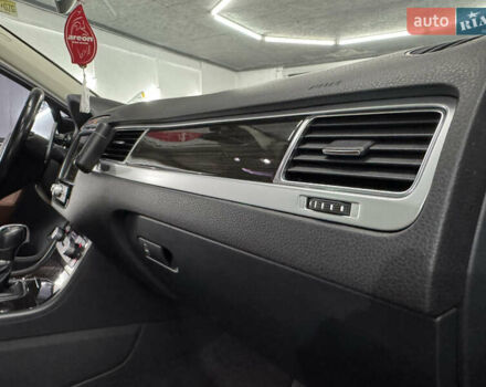 Сірий Фольксваген Туарег, об'ємом двигуна 3.6 л та пробігом 240 тис. км за 17800 $, фото 42 на Automoto.ua